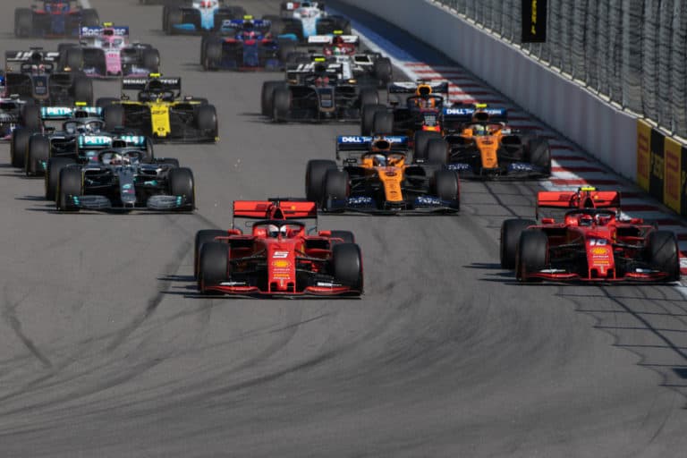 Why Is There No Overtaking In F1?